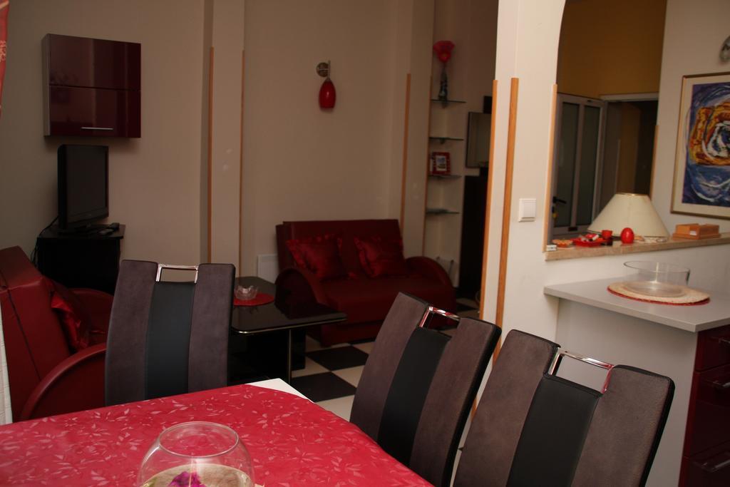 Apartments Mia ポドゥゴラ エクステリア 写真