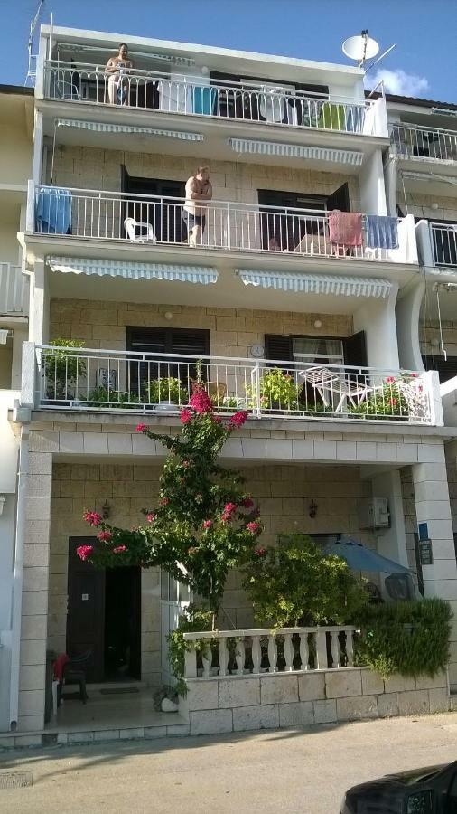 Apartments Mia ポドゥゴラ エクステリア 写真
